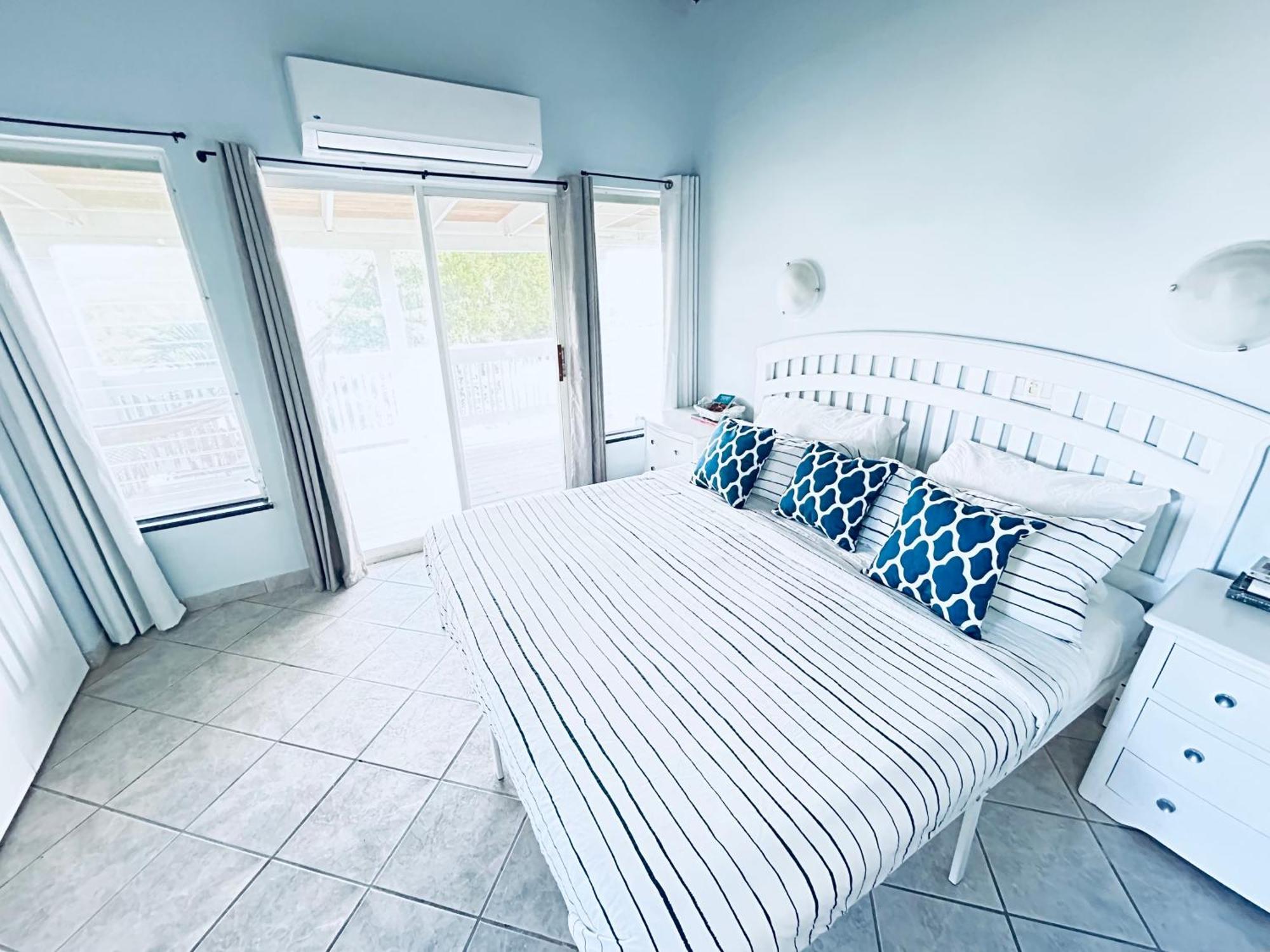 Вілла Flamingo House - Turks & Caicos Turtle Cove Екстер'єр фото